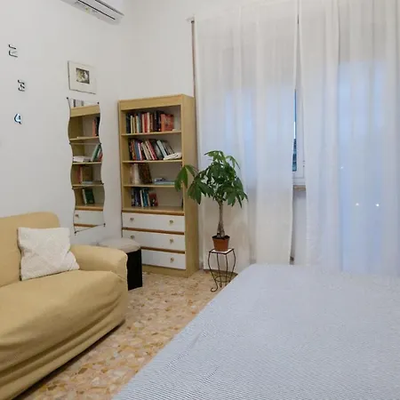 בית הארחה Sk - Camera Ampia E Spaziosa רומא